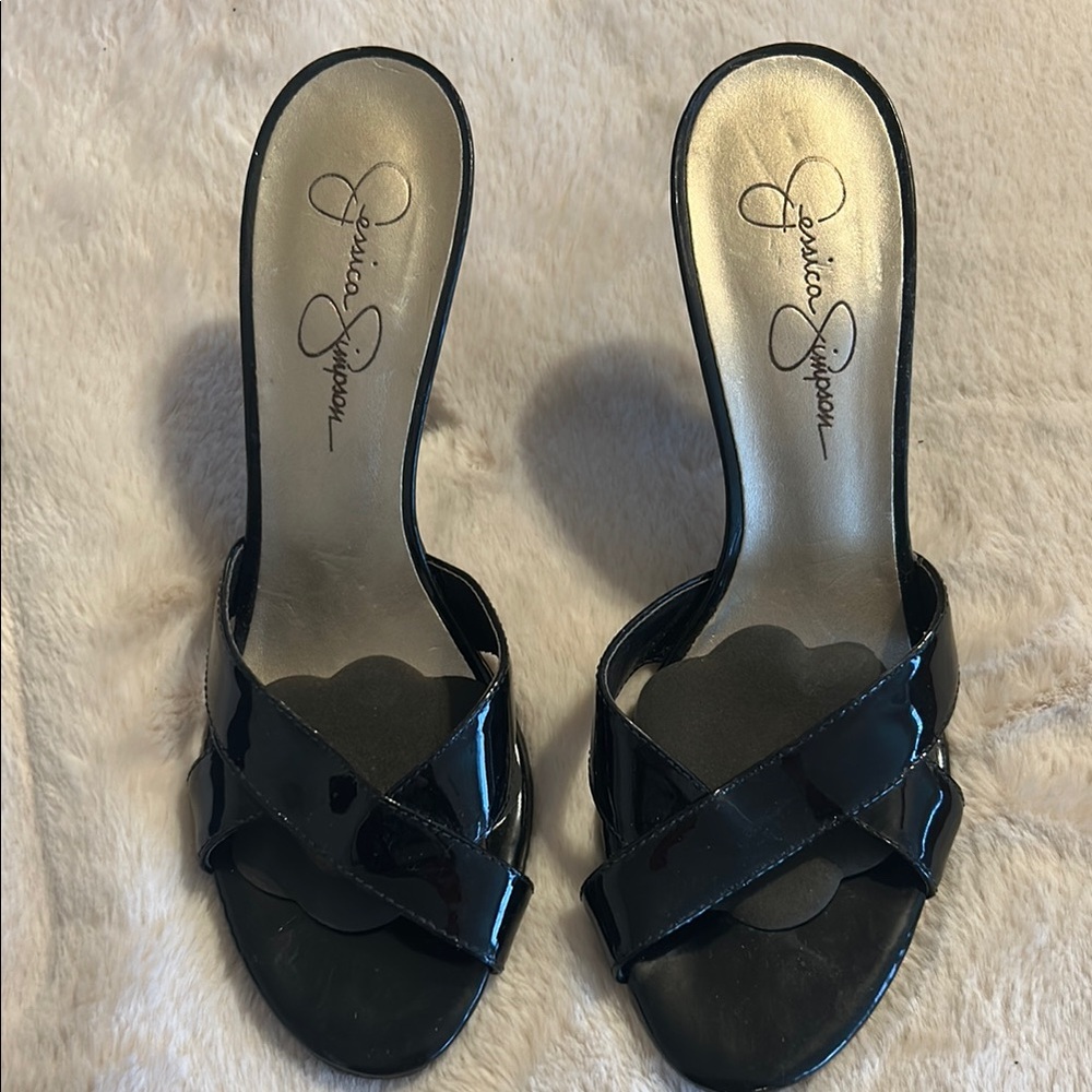 Jessica Simpson Black Mules with Knotted Detail